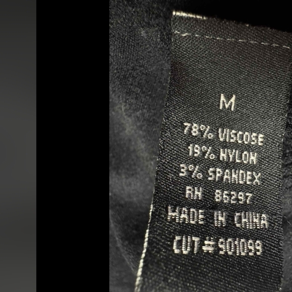 BCBG Max Azria Knit Dress Black Size Medium SS Women’s size medium EUC - Picture 7 of 9